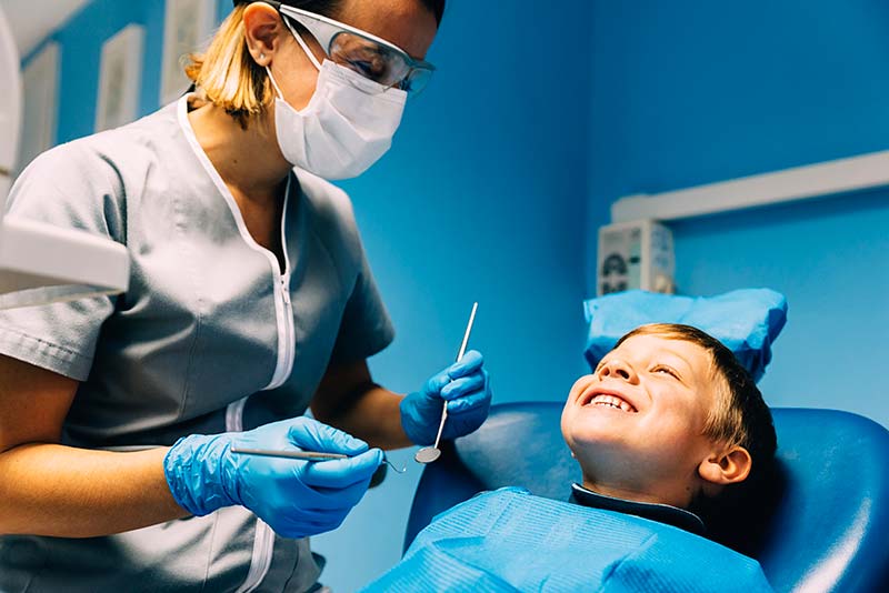 como-fidelizar-pacientes-clinica-dental-paciente-feliz